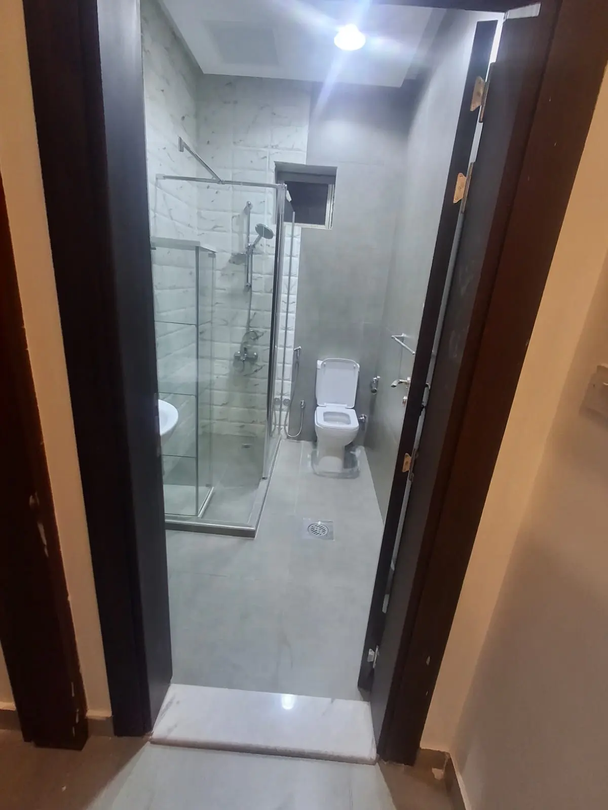 للإيجار شقة في الفنيطيس