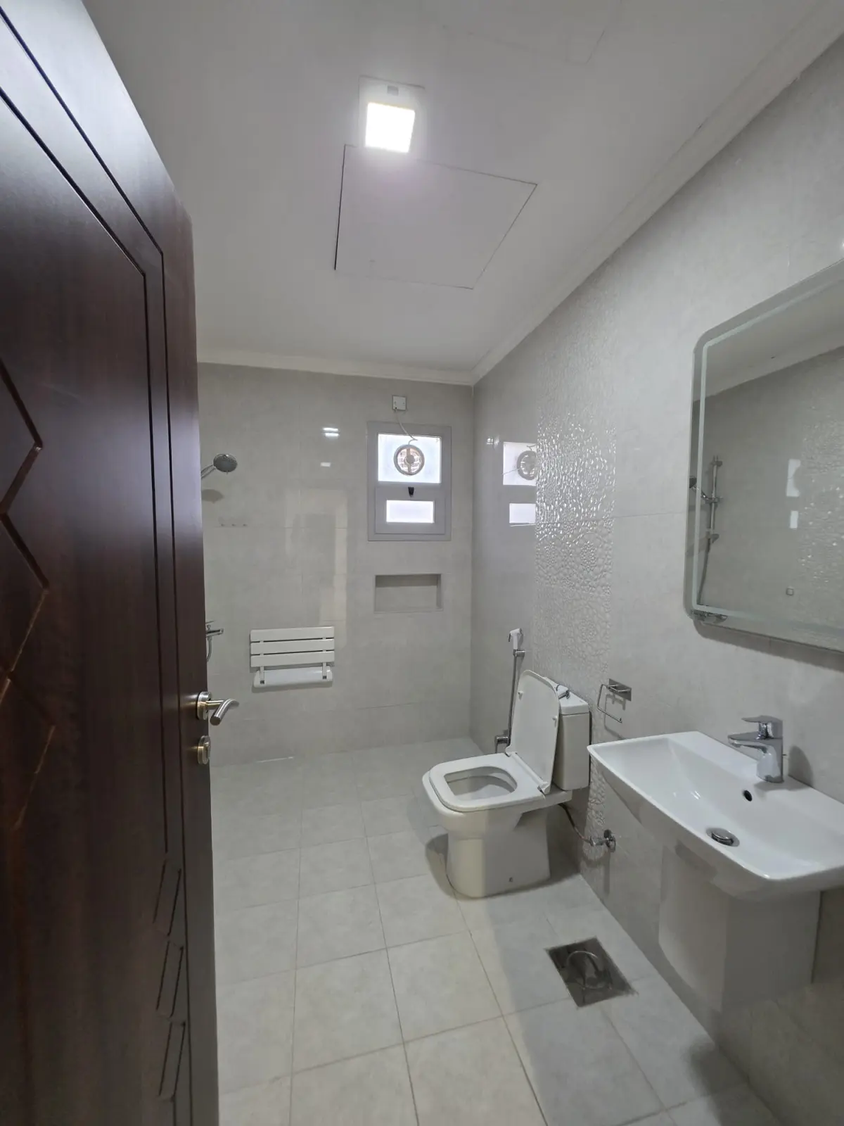 Rent Apartment in Zahra