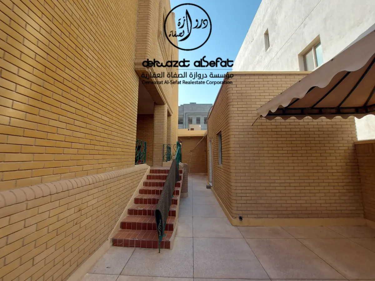 للإيجار بيت في السرة