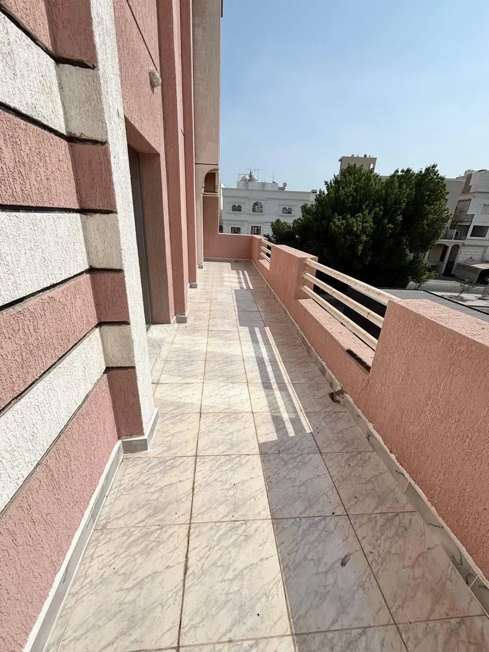 للإيجار شقة في سلوى