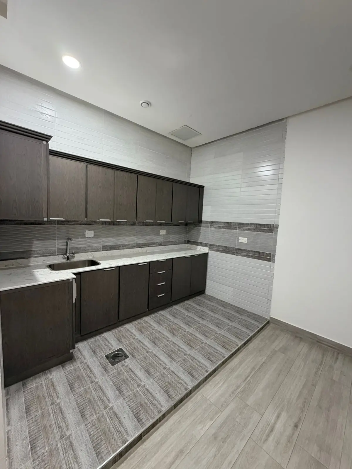 Rent Chalet in Sabah Al-Ahmad Sea City - Khiran