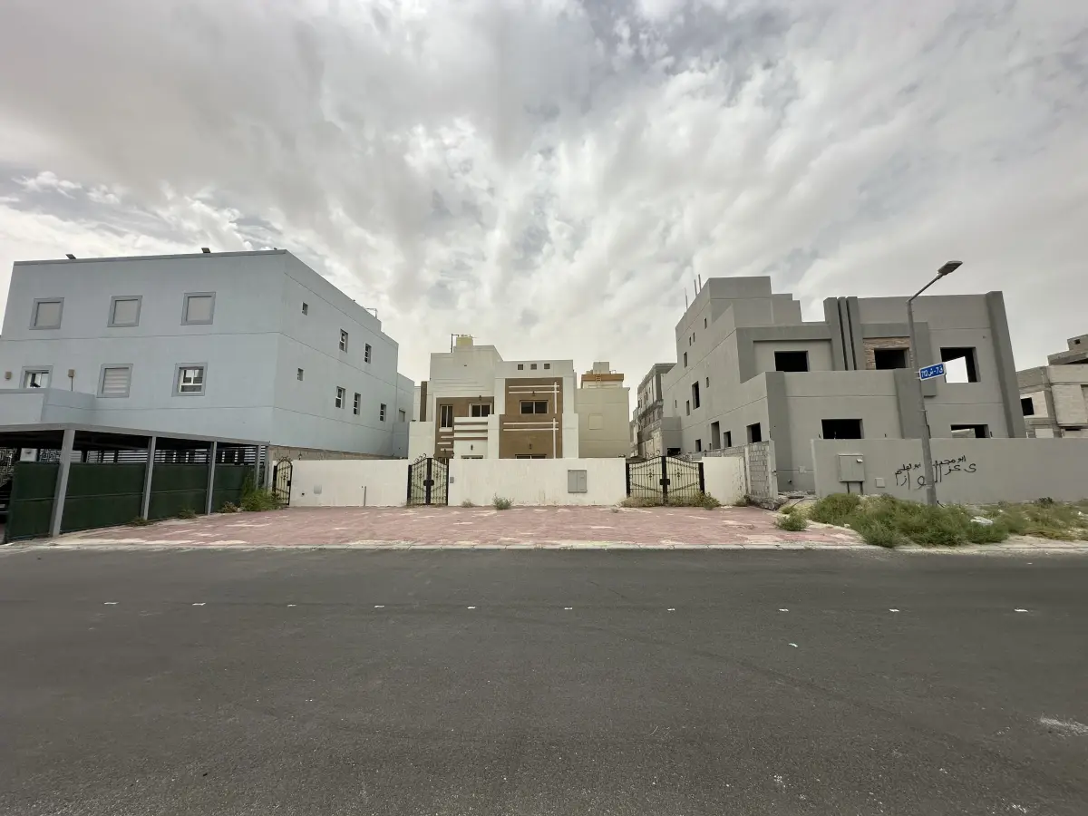 للإيجار بيت في الوفرة السكنية