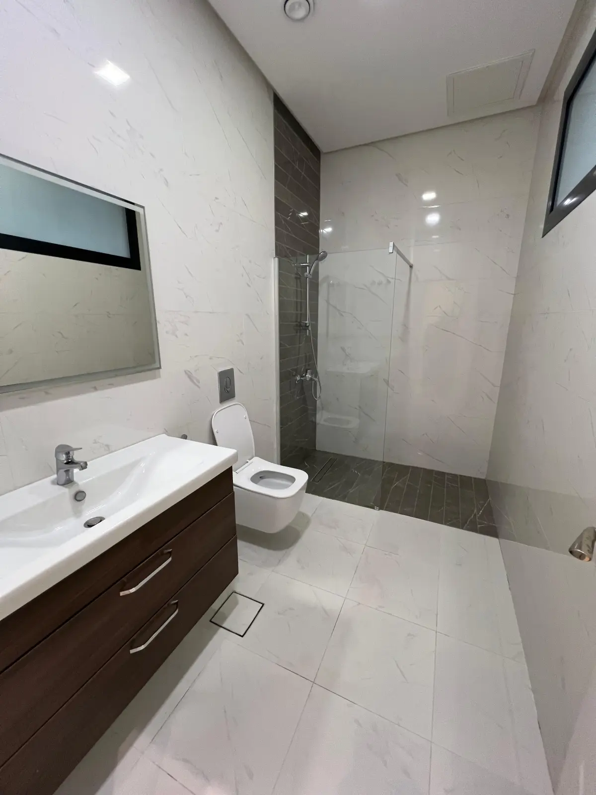 Rent Apartment in Funaitees