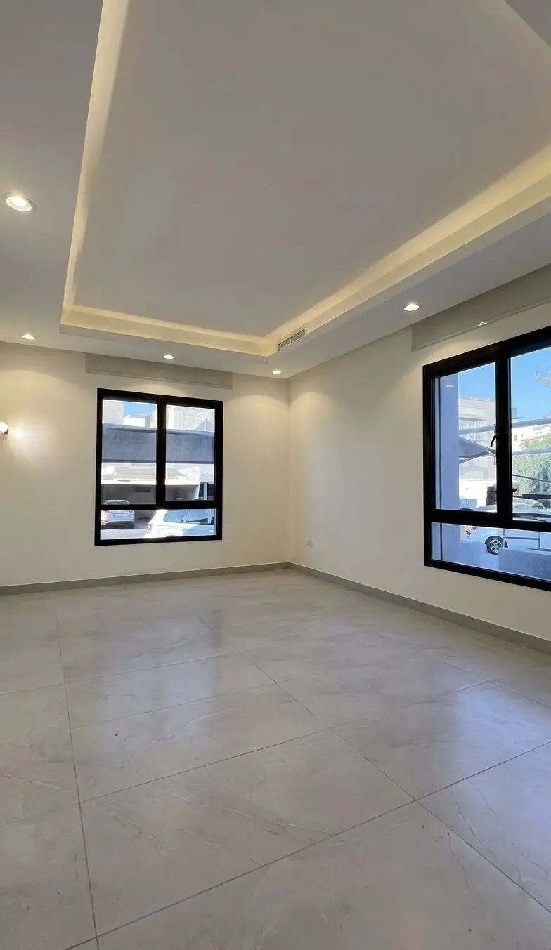 Rent Apartment in Salwa