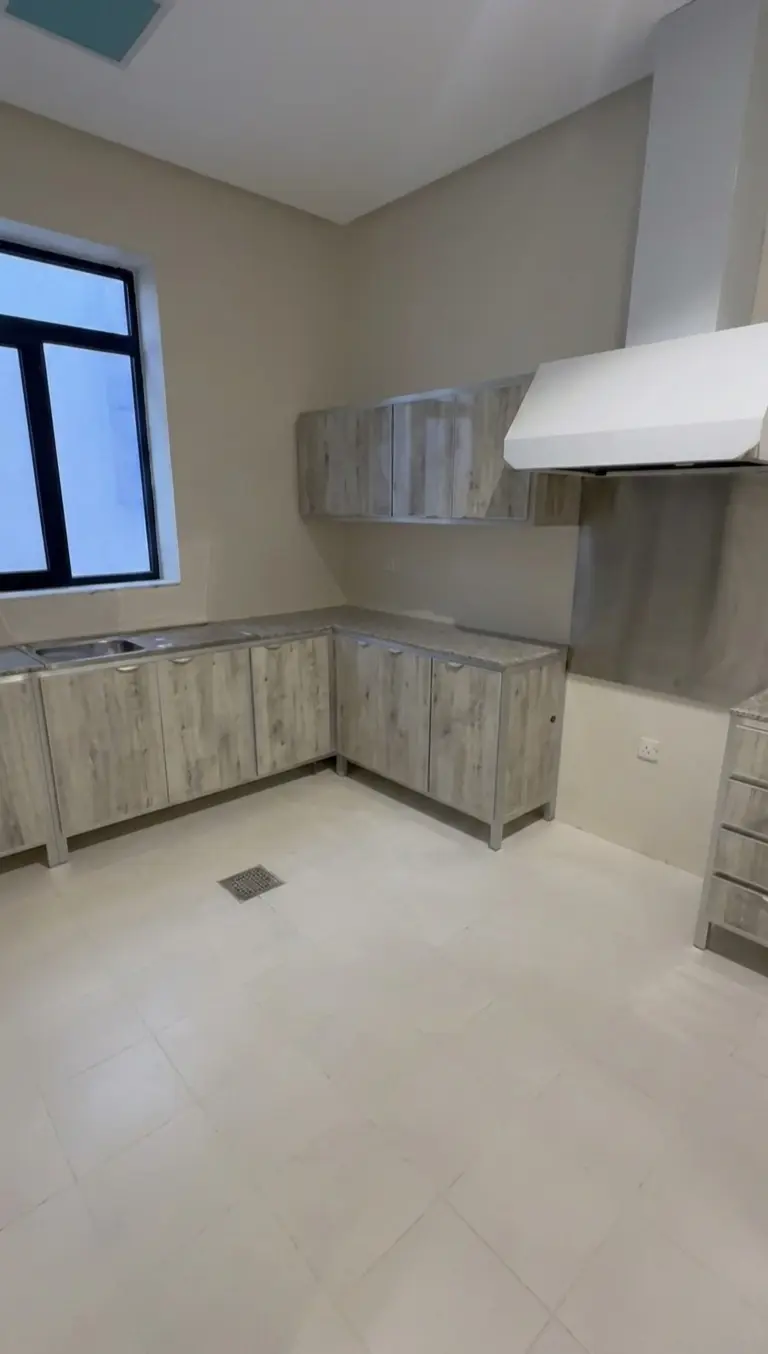 Rent Apartment in Khaitan South New