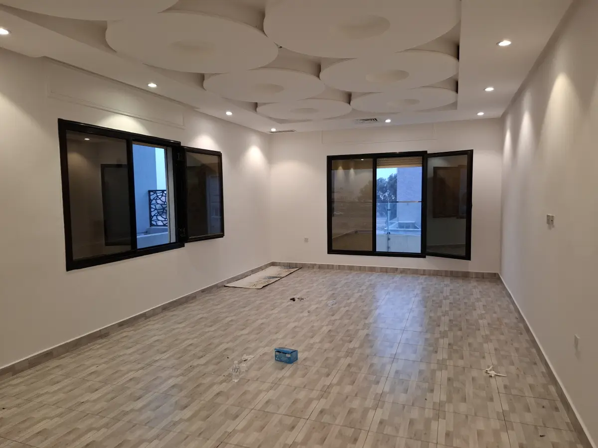 Rent Floor in Funaitees