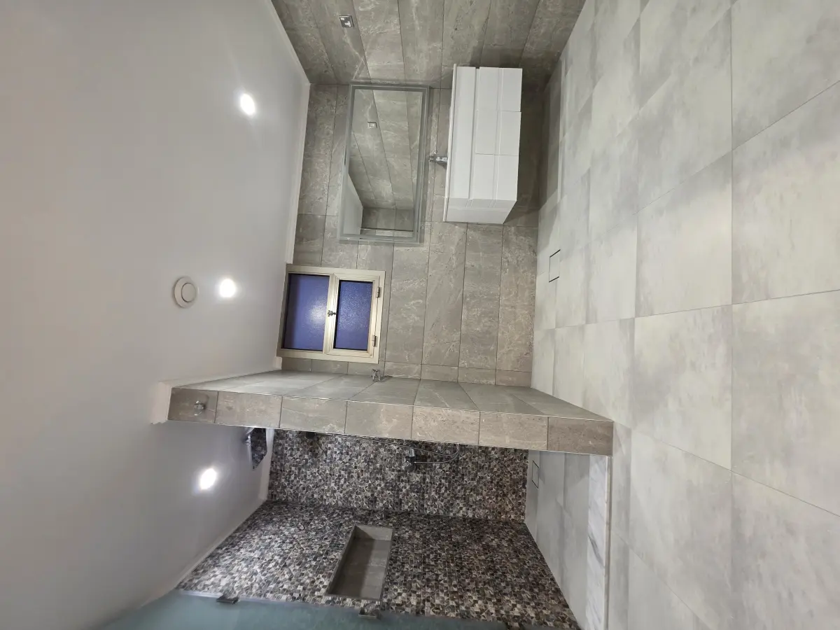 Rent House in Jabriya