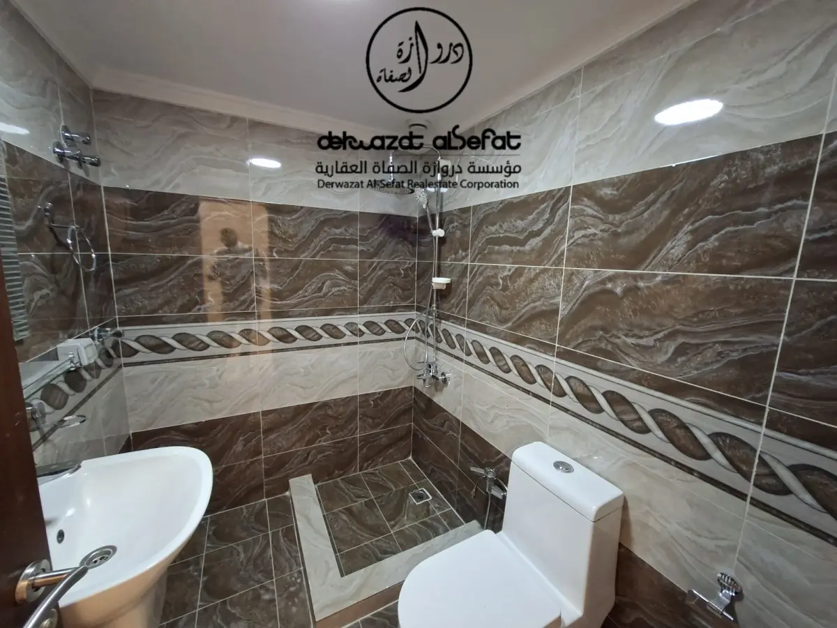 للإيجار دور في مشرف