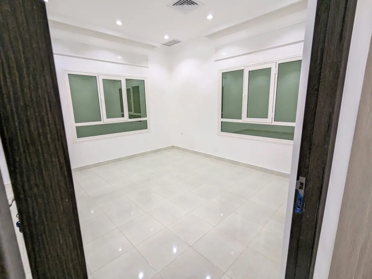 للإيجار عمارة في حولي