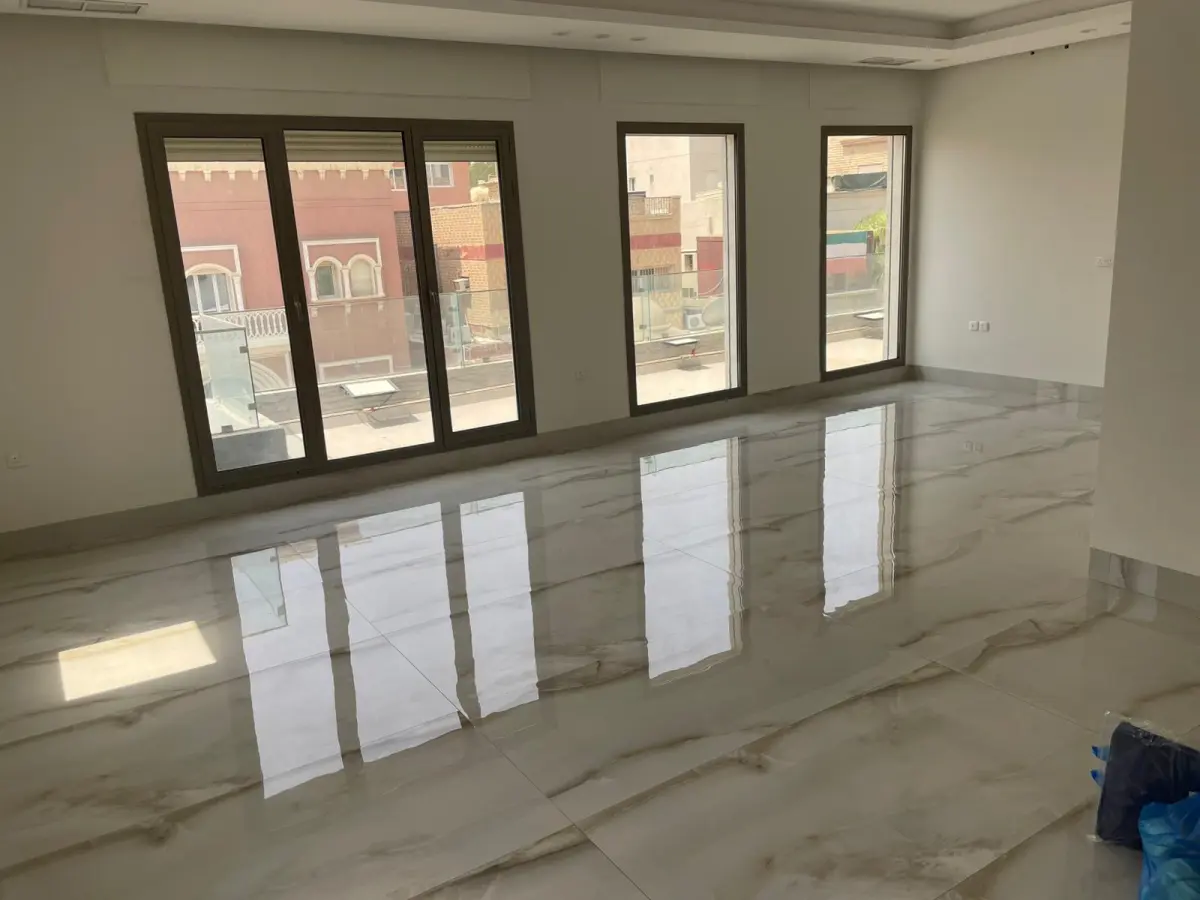 للإيجار دور في الشعب السكني