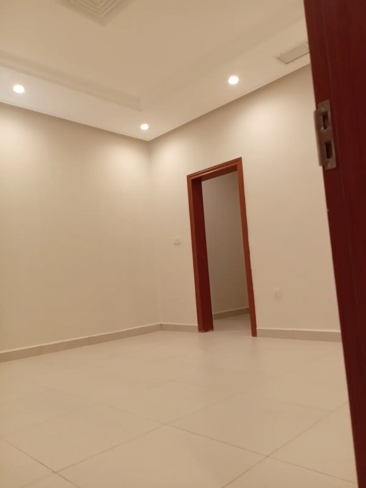 للإيجار دور في المنصورية