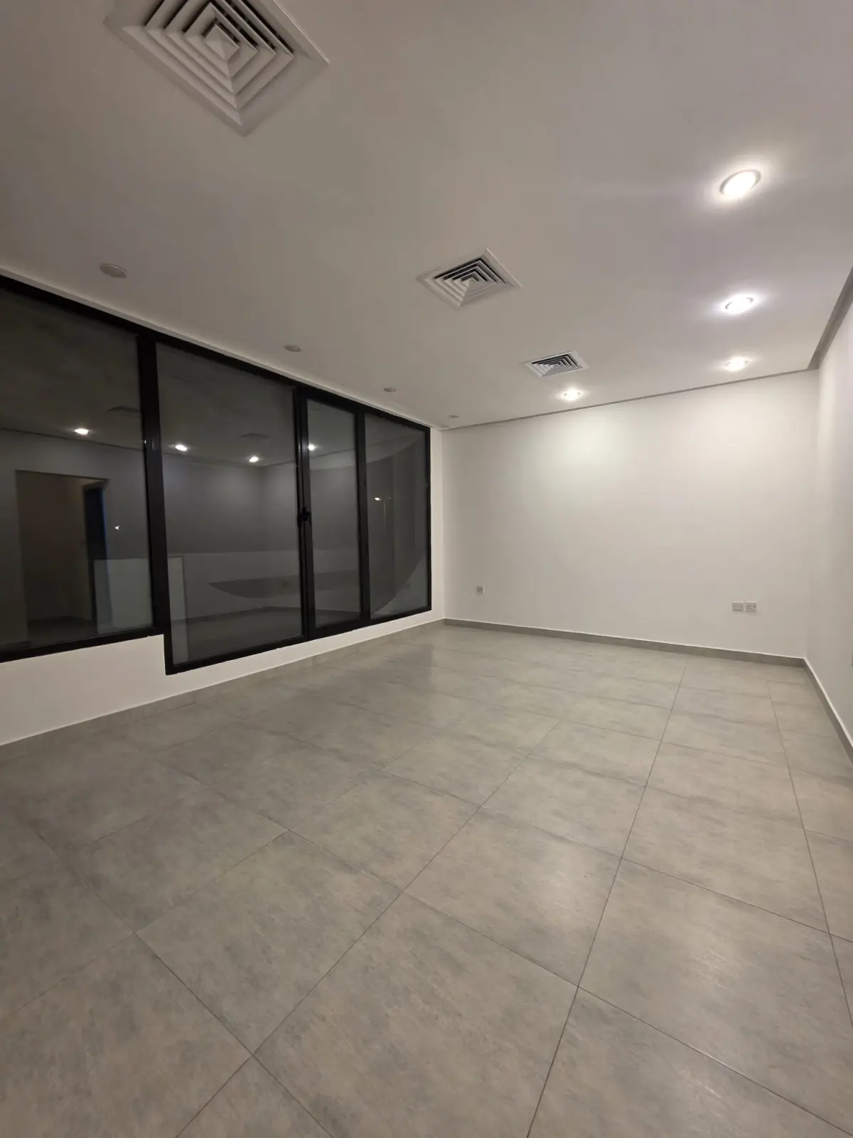 Rent Floor in Siddeeq