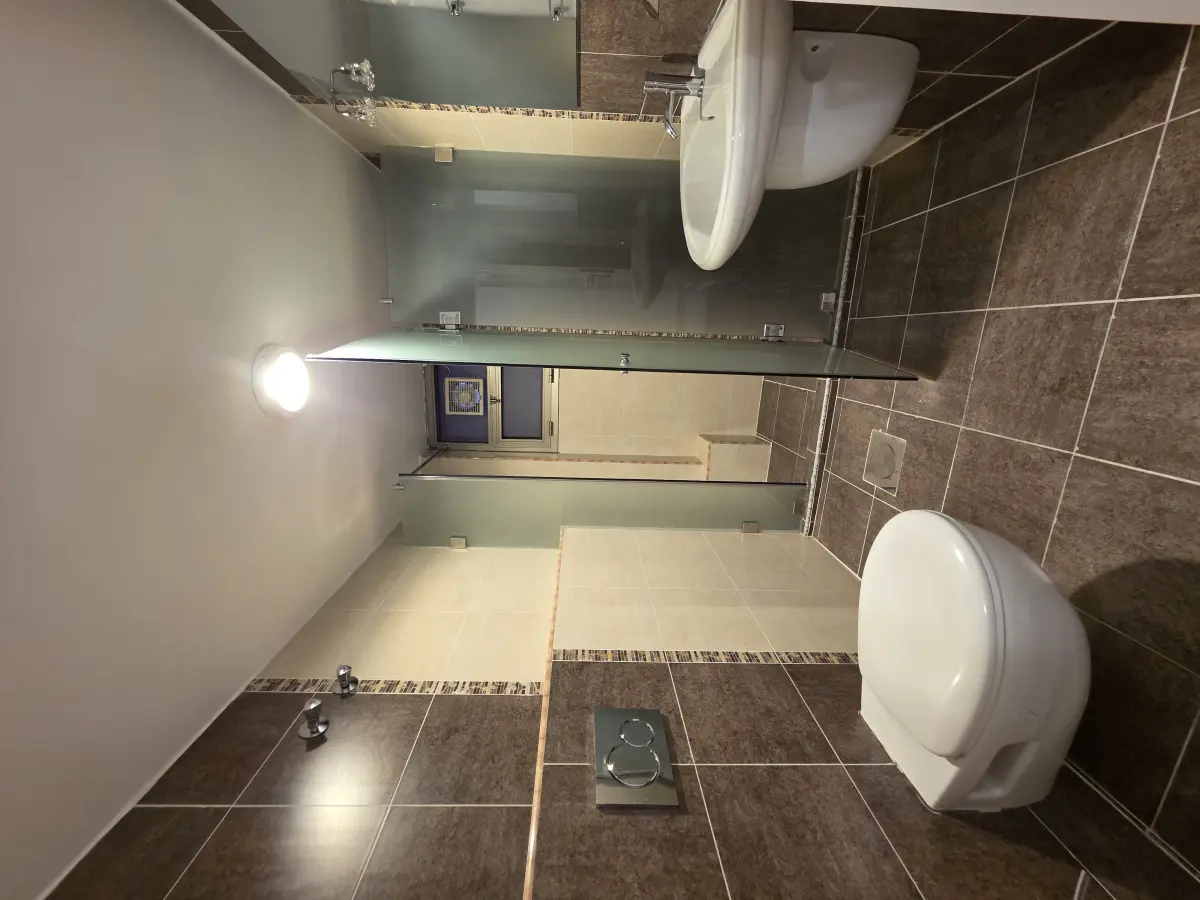 Rent House in Jabriya