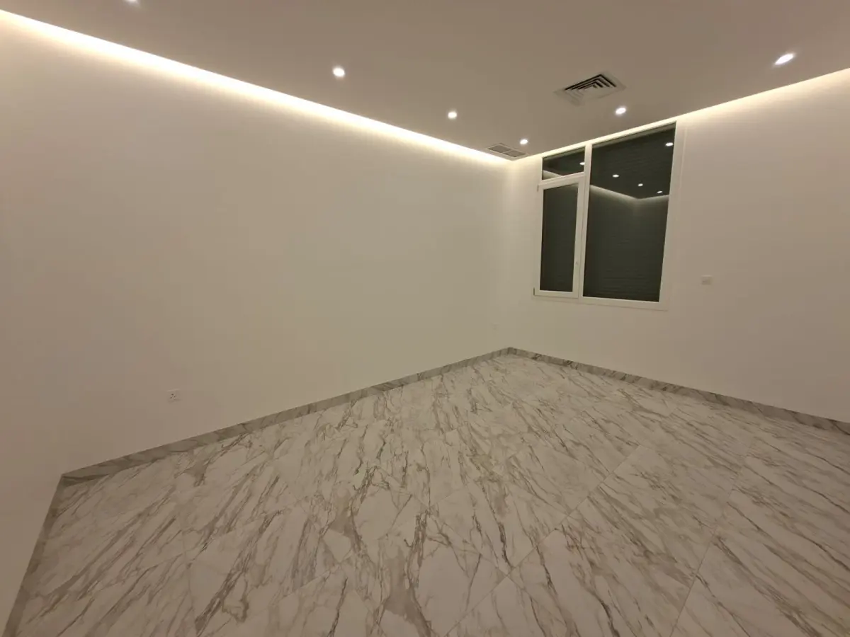 للإيجار دوبلكس في جنوب عبدالله المبارك