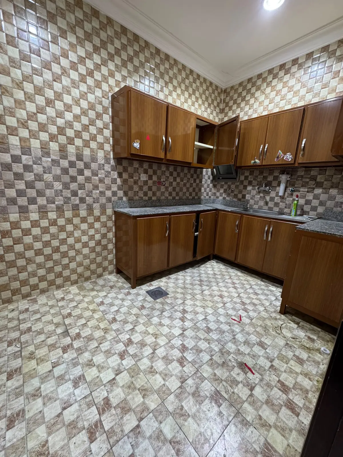 للإيجار شقة في سلوى
