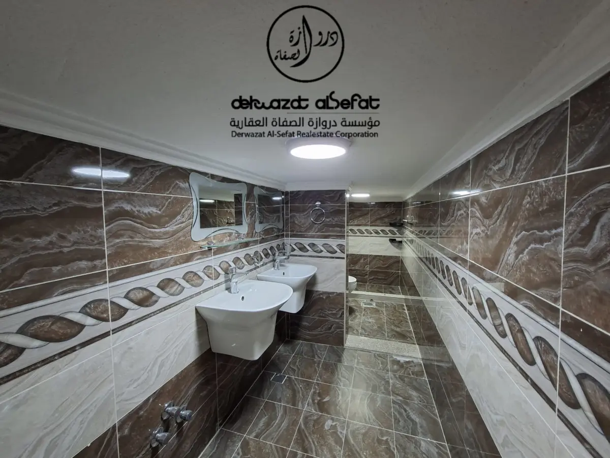 للإيجار دور في مشرف