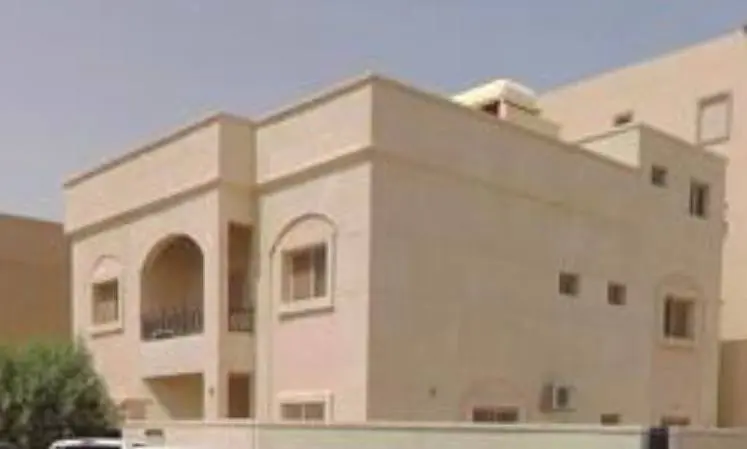 للبيع بيت في جابر الاحمد