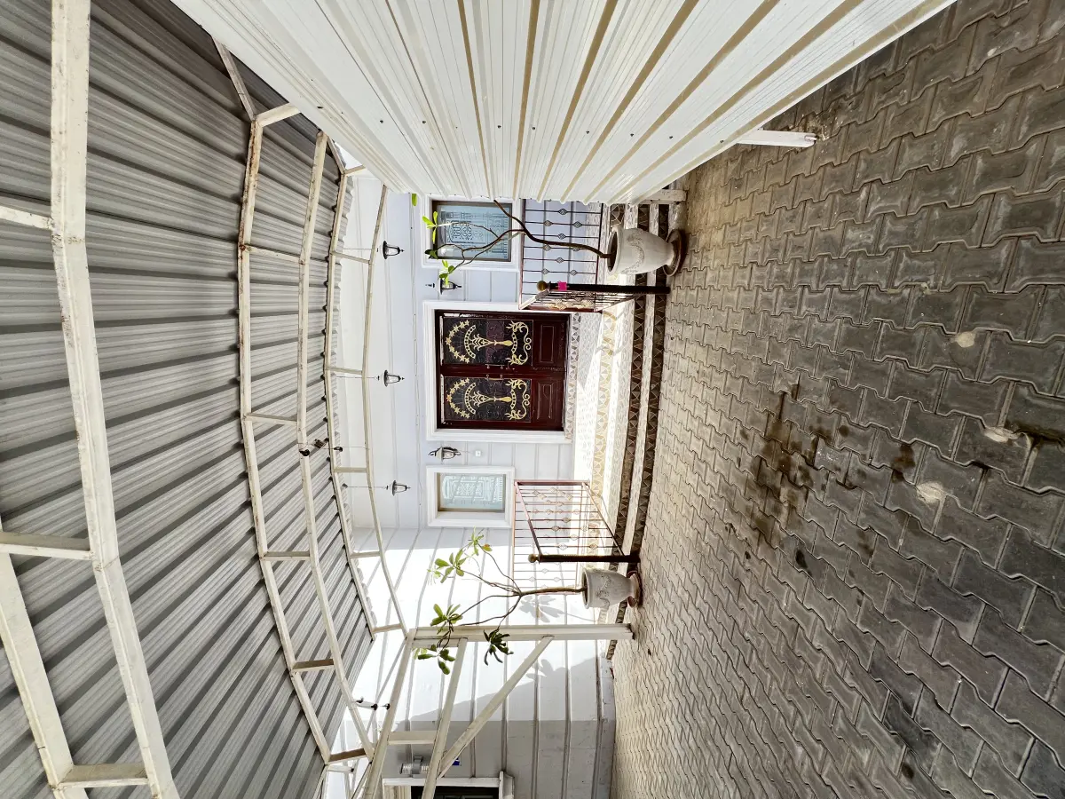 Rent House in Abdullah Al-Mubarak - West Jleeb