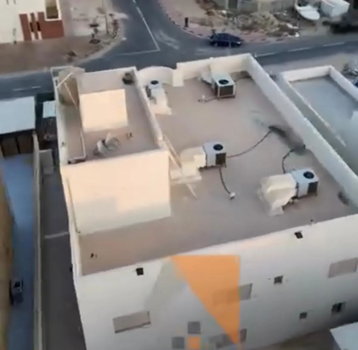 للبدل بيت في صباح الاحمد السكنية