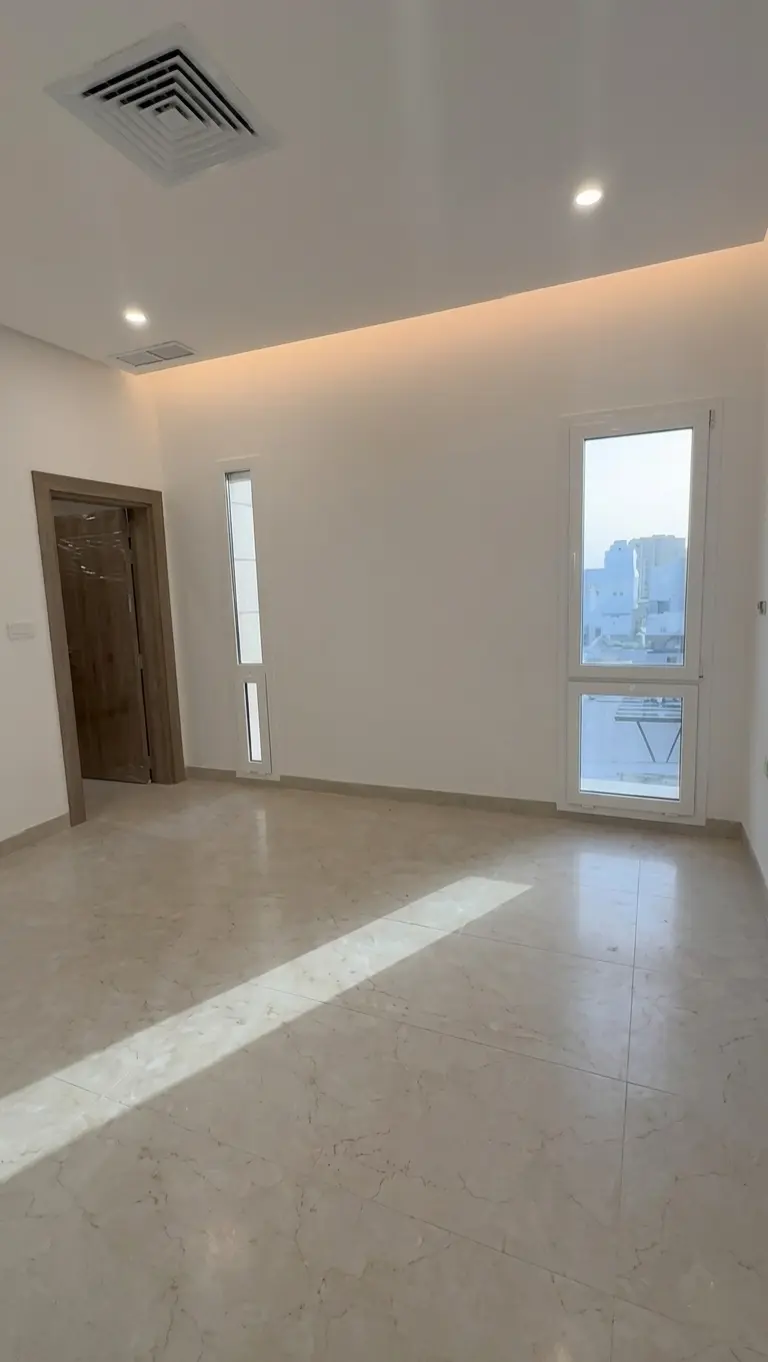 Rent Apartment in Khaitan South New
