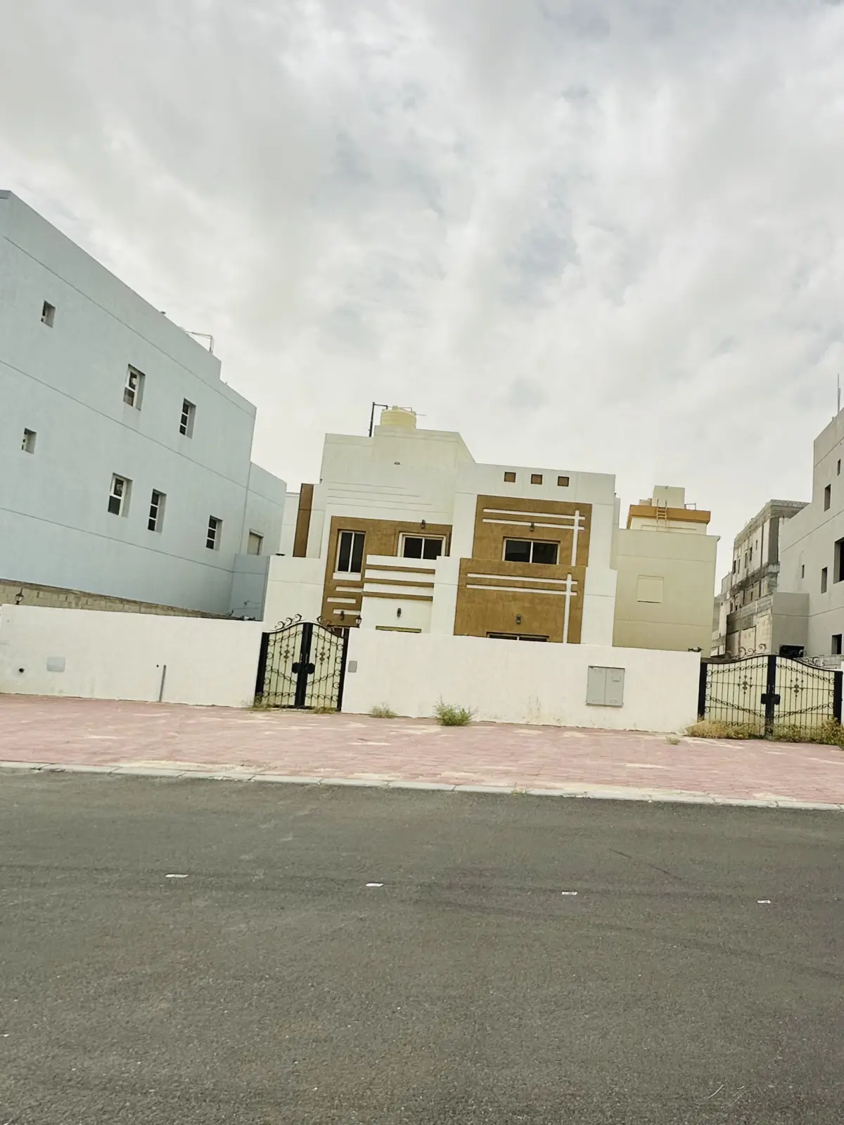 للإيجار شقة في الوفرة السكنية
