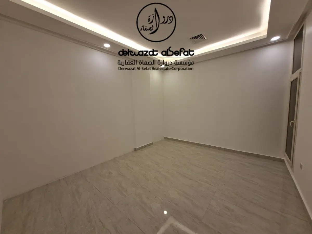 للإيجار دور في مشرف