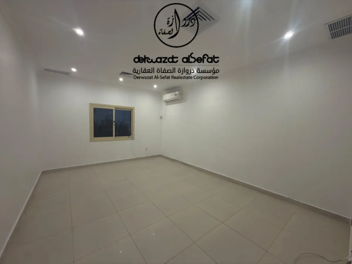 للإيجار بيت في العدان