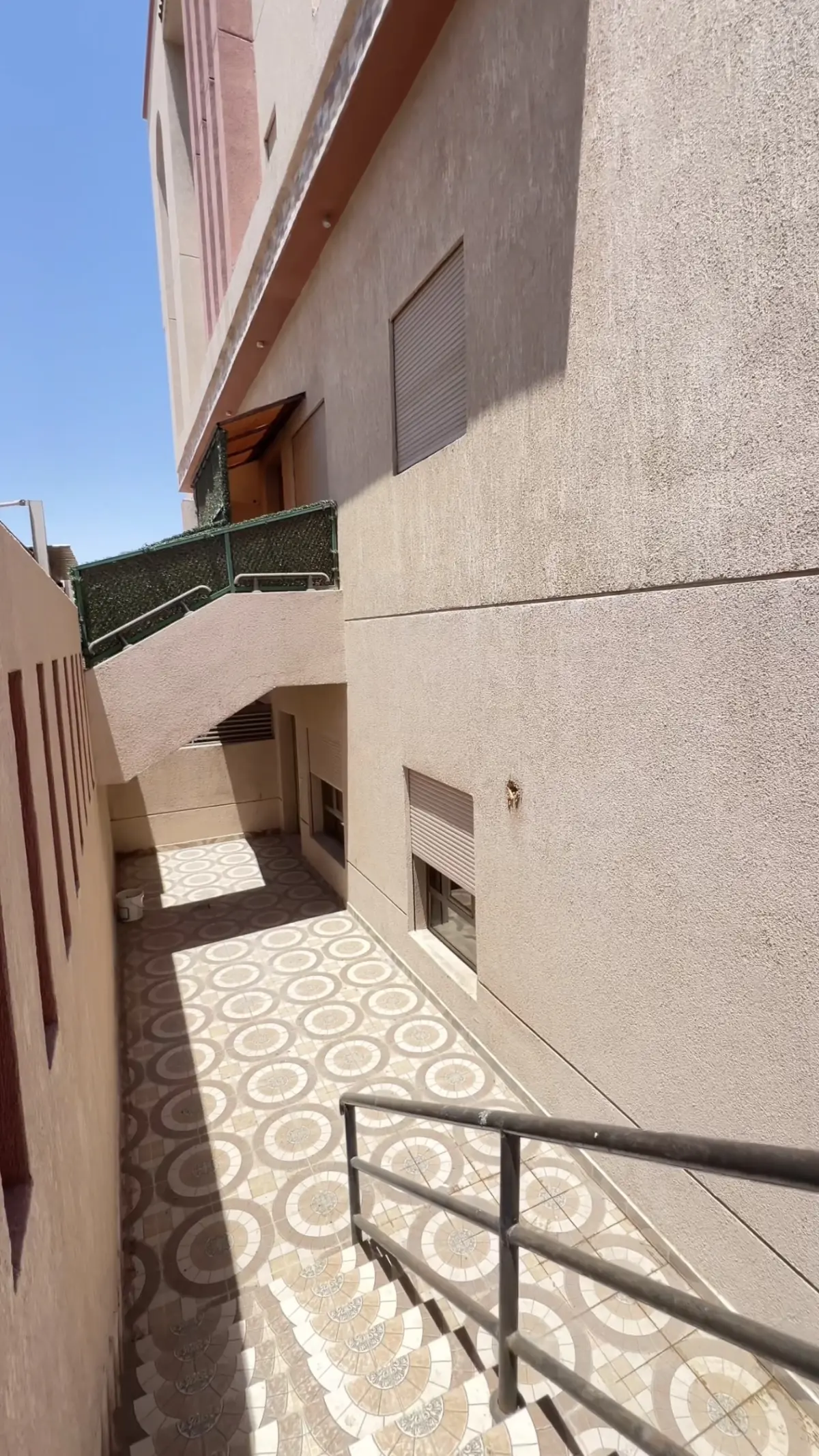 للإيجار شقة في الرميثية