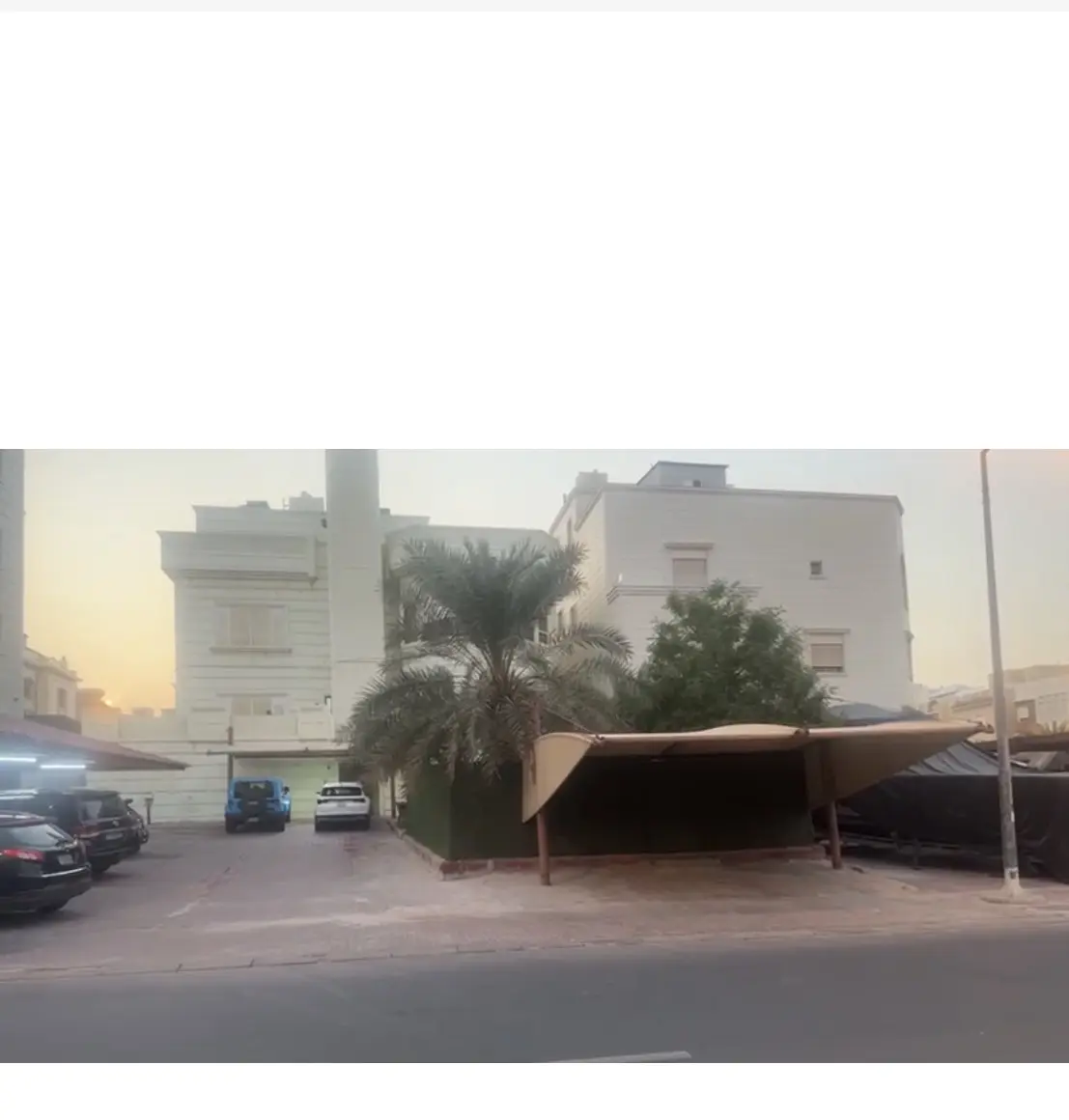 للبيع بيت في الزهراء