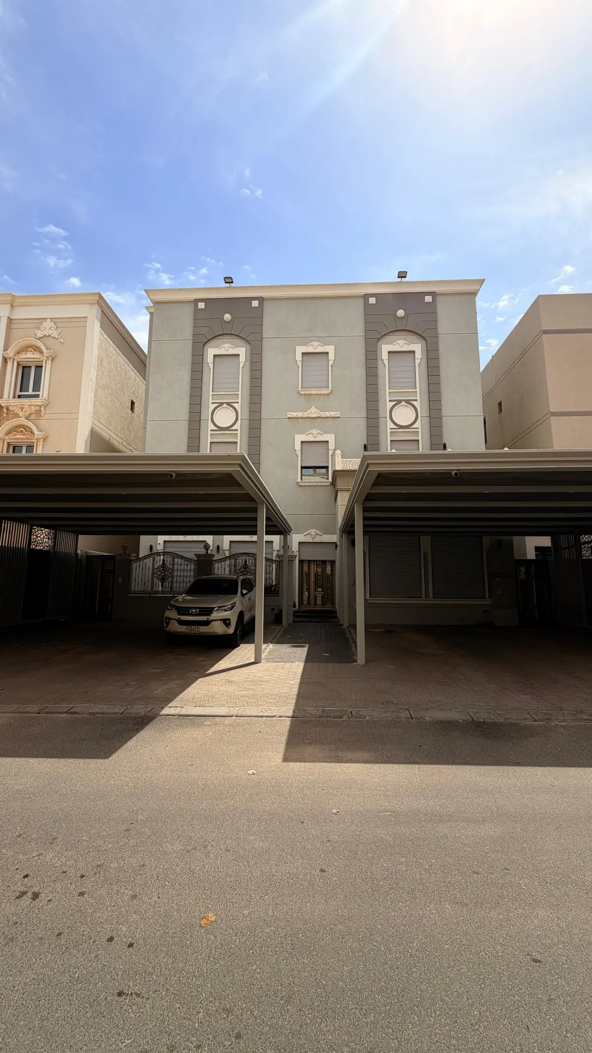 Sale House in West Abdullah Al-Mubarak