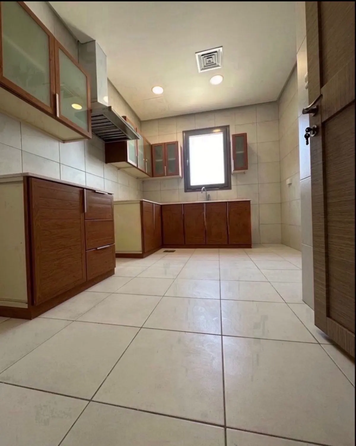Rent Apartment in Salwa