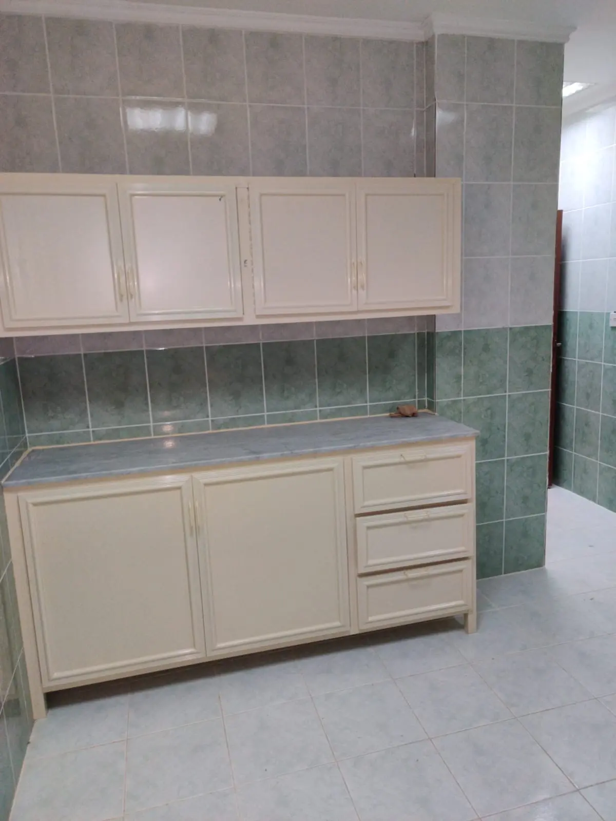 Rent Apartment in Hateen