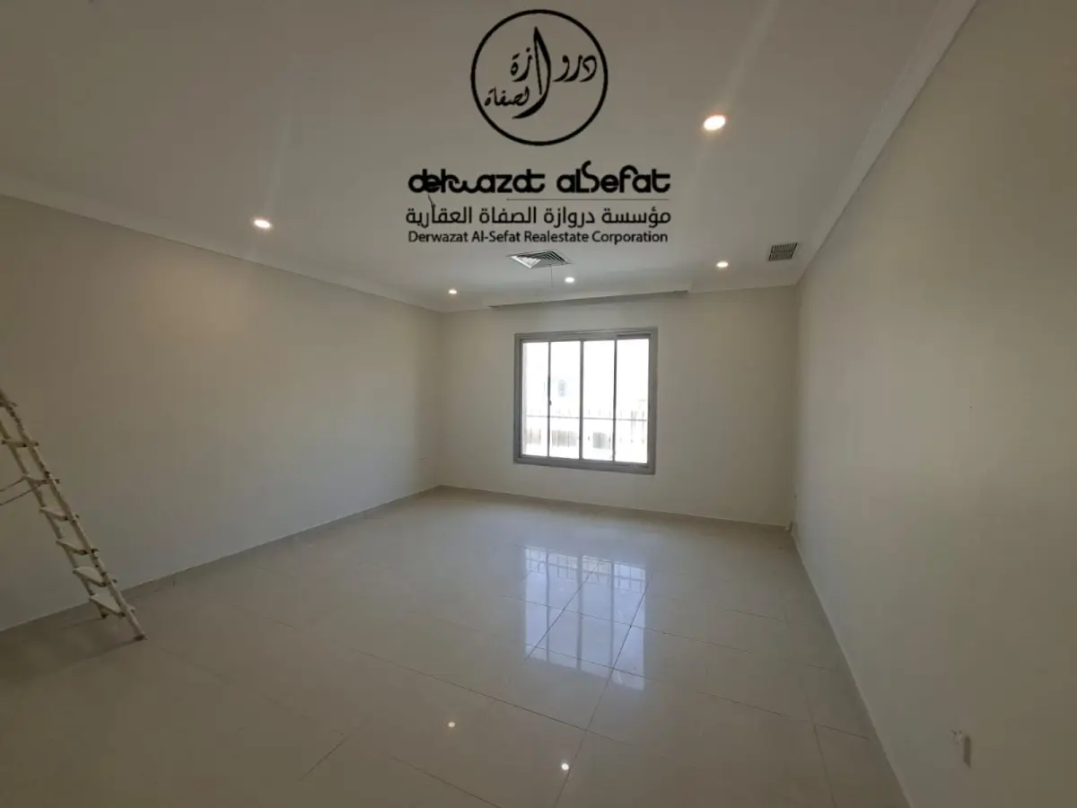 للإيجار شقة في حطين