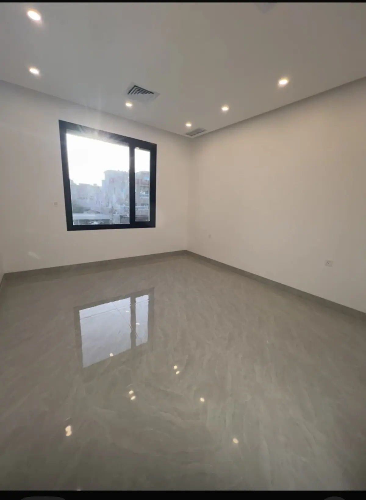 Rent Floor in Zahra