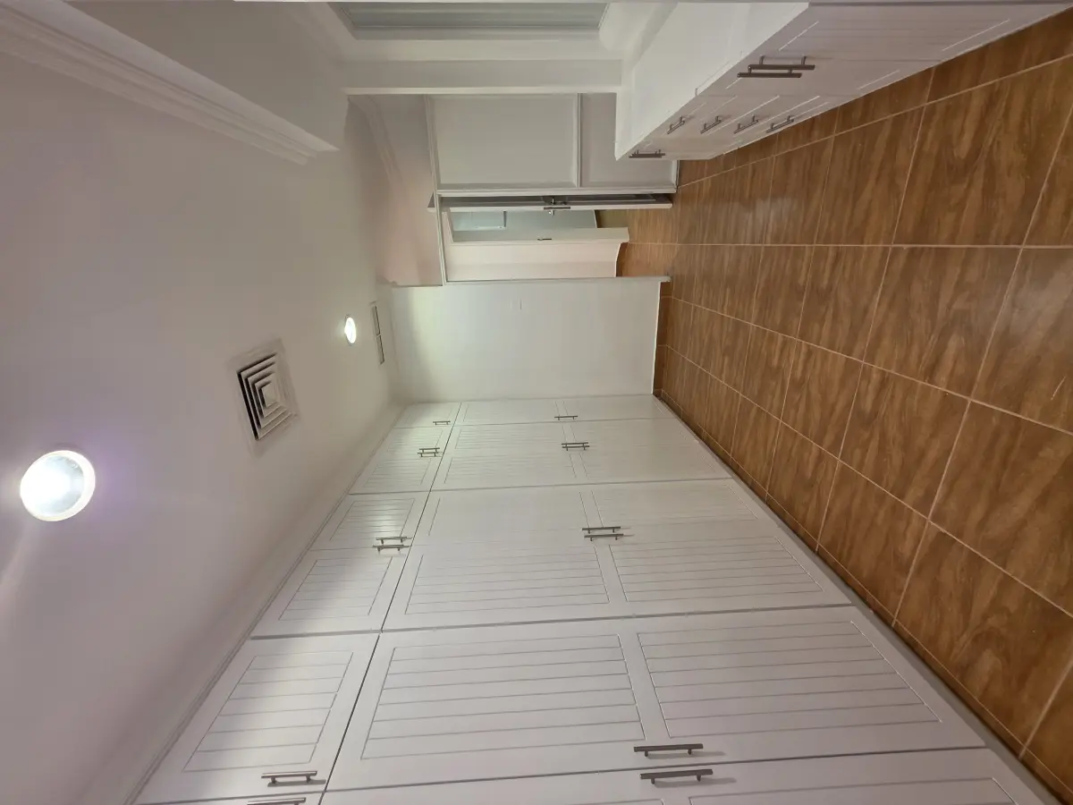 Rent House in Jabriya