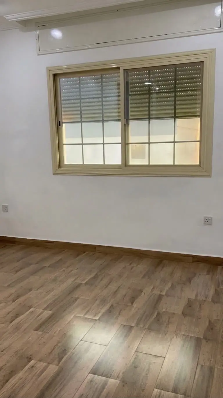 للإيجار شقة في الشهداء