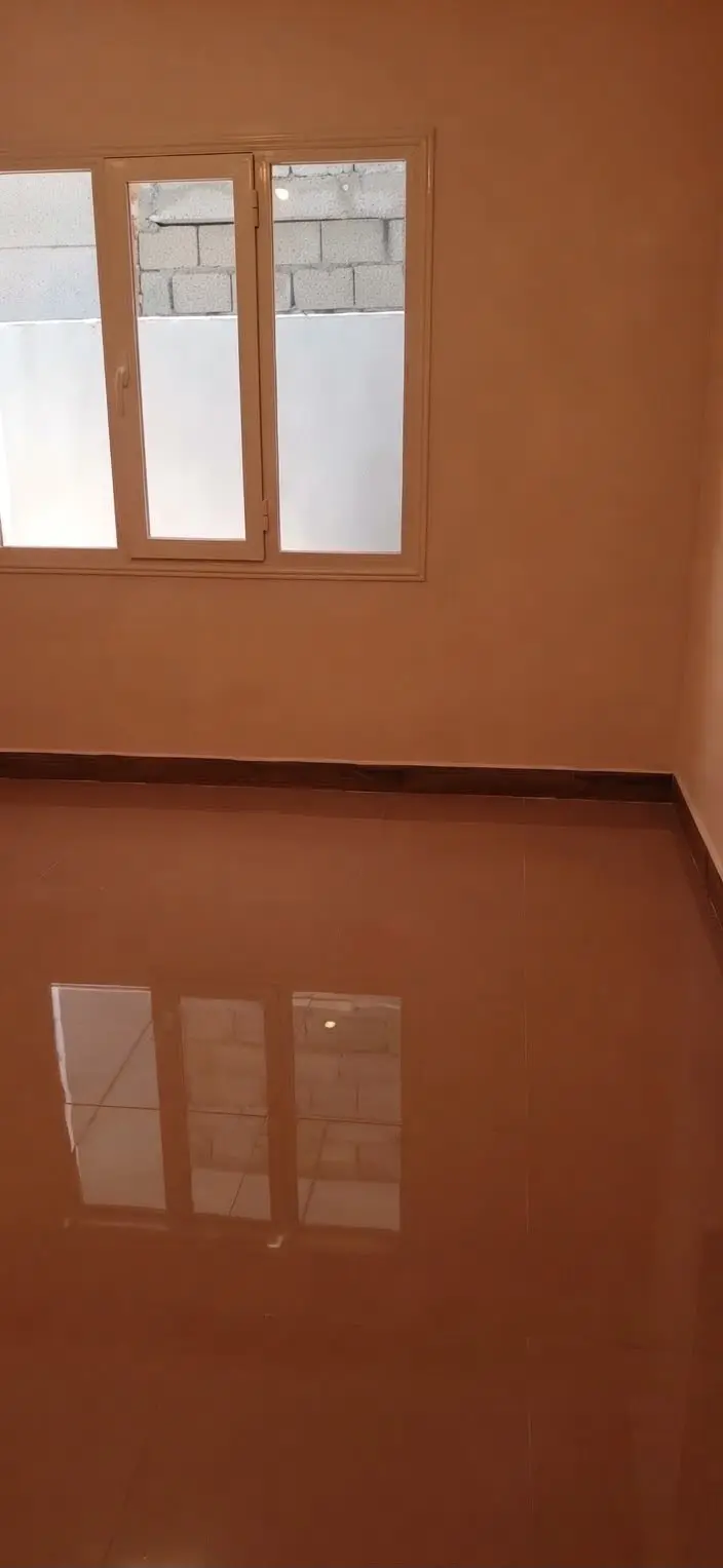 للإيجار شقة في سلوى