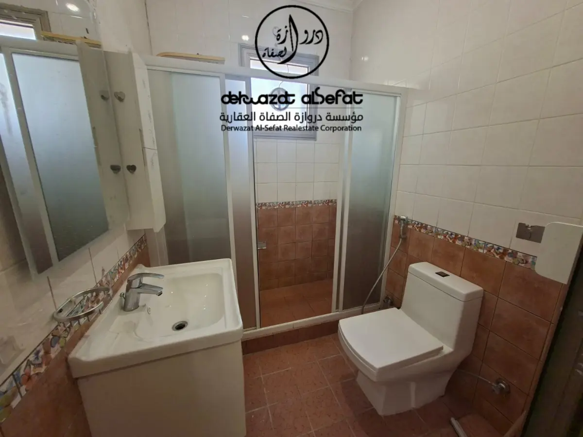 للإيجار شقة في حطين