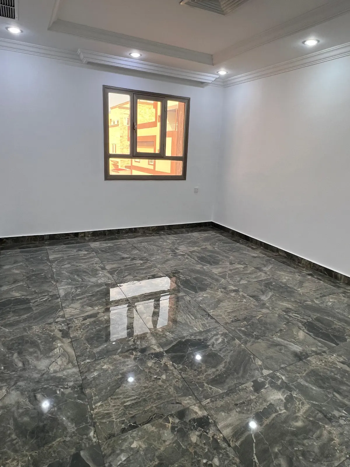 Rent Apartment in Zahra