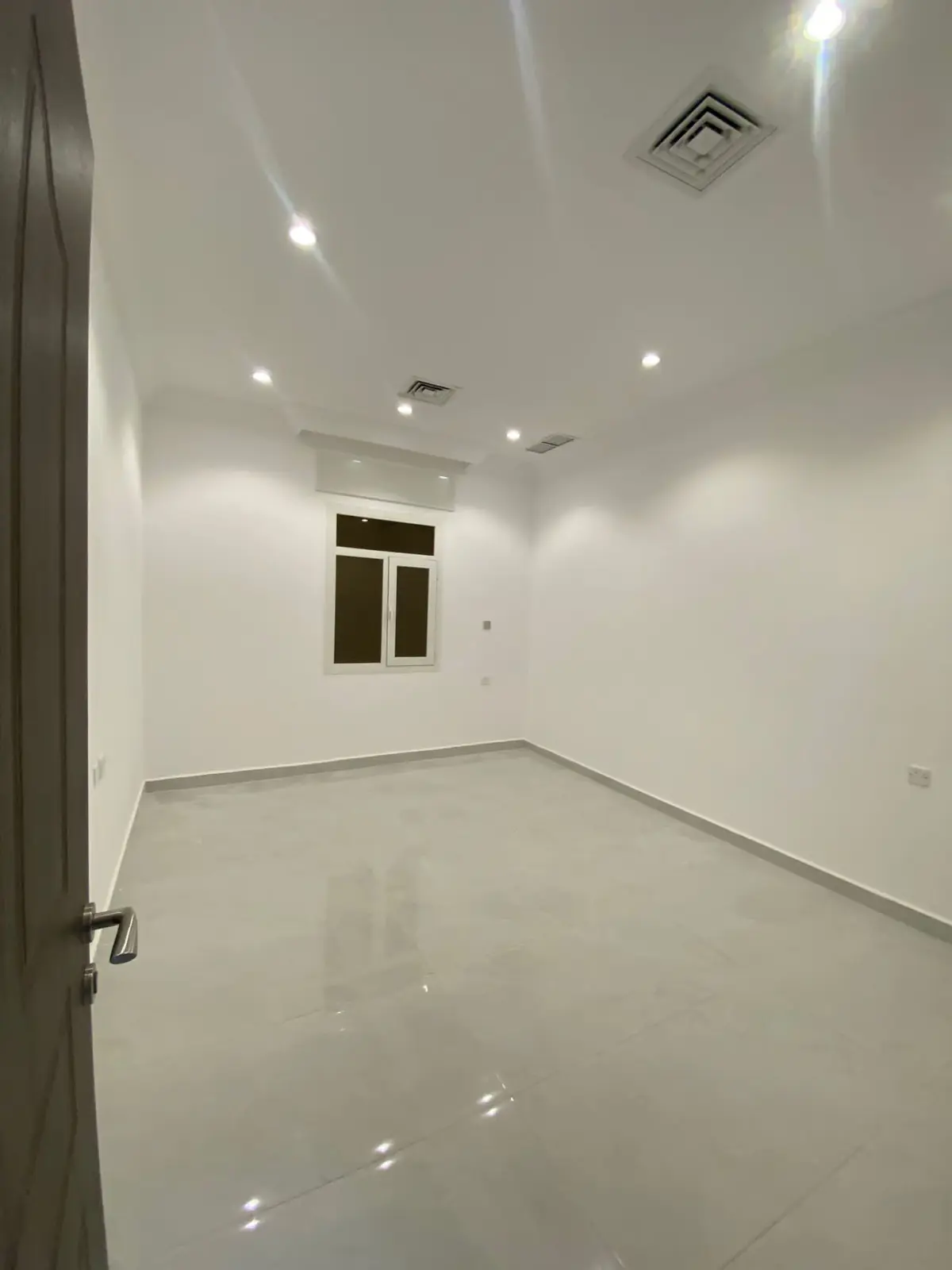 Rent Apartment in Salwa