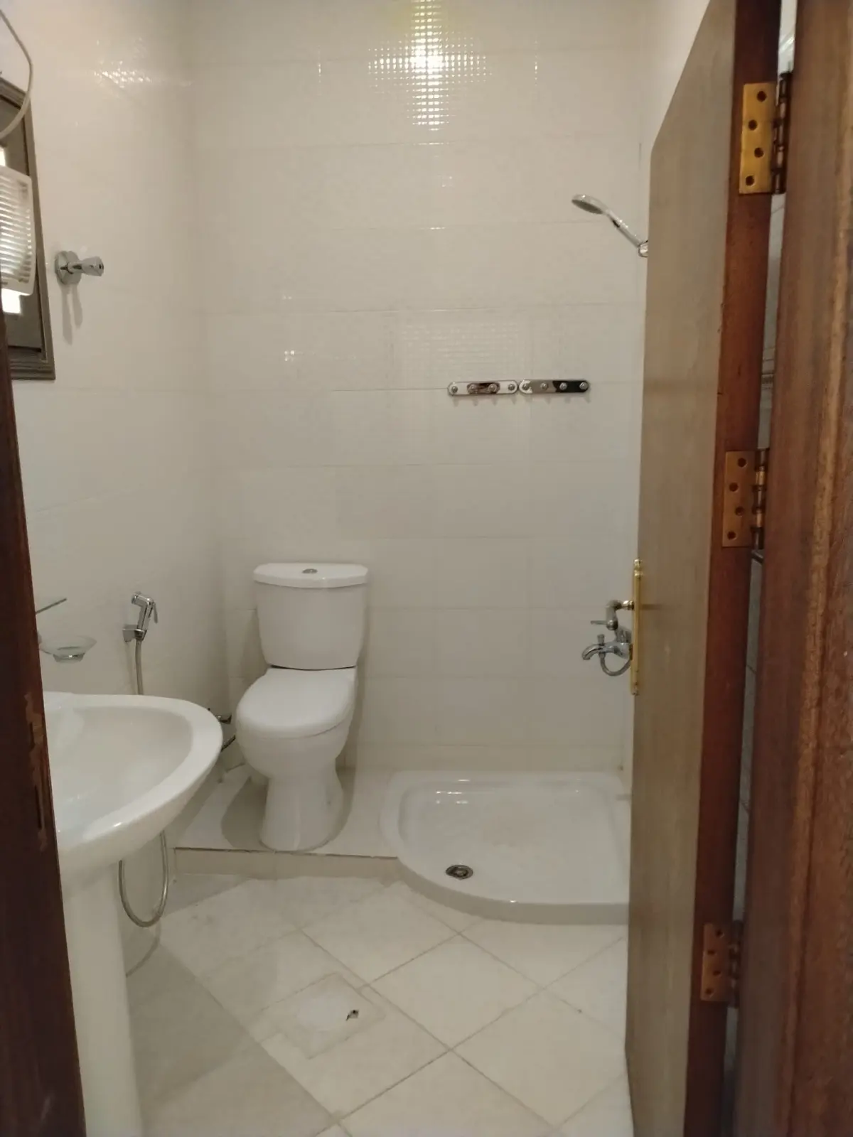 للإيجار شقة في بيان
