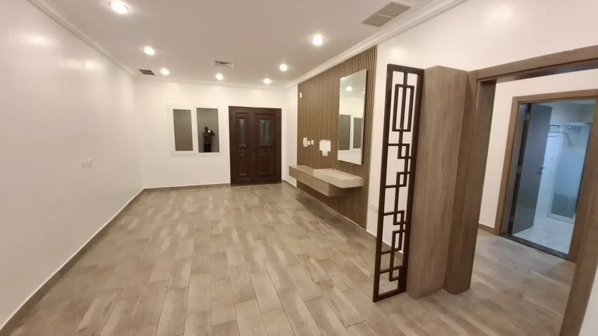 للإيجار شقة في الفنيطيس