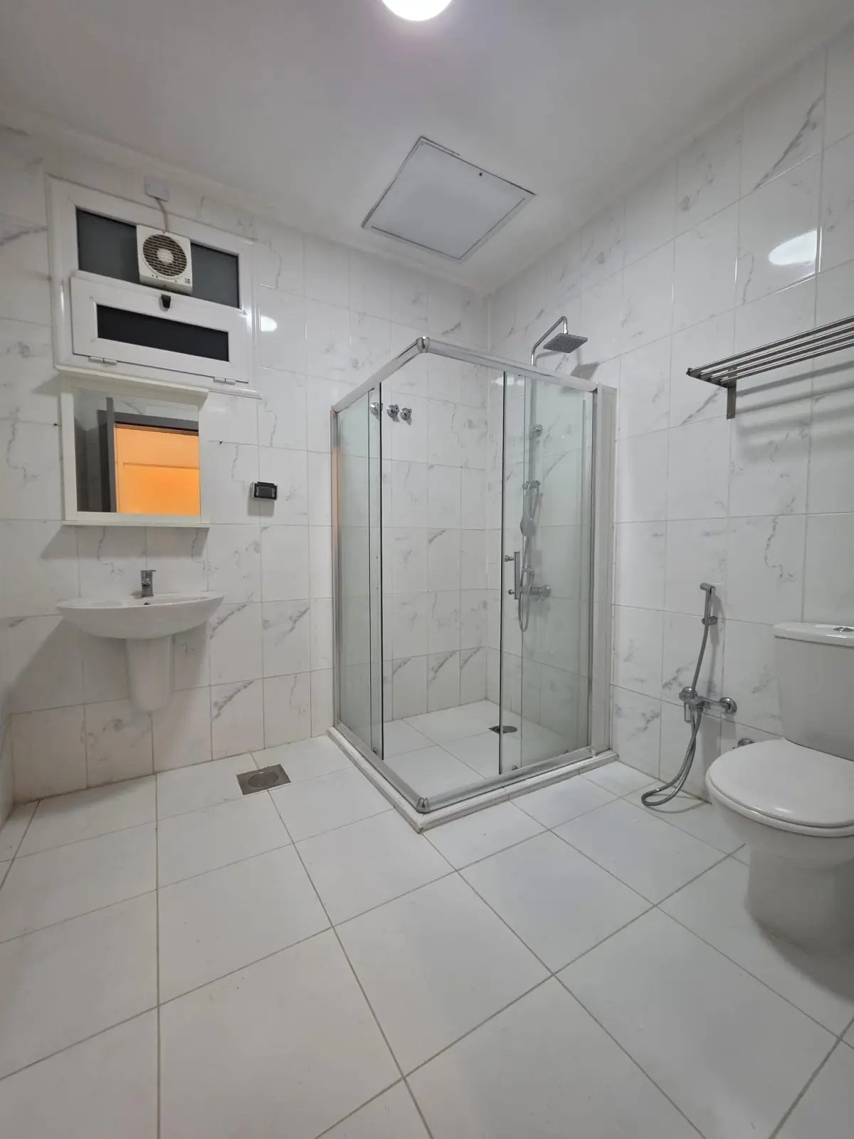 Rent Floor in Siddeeq