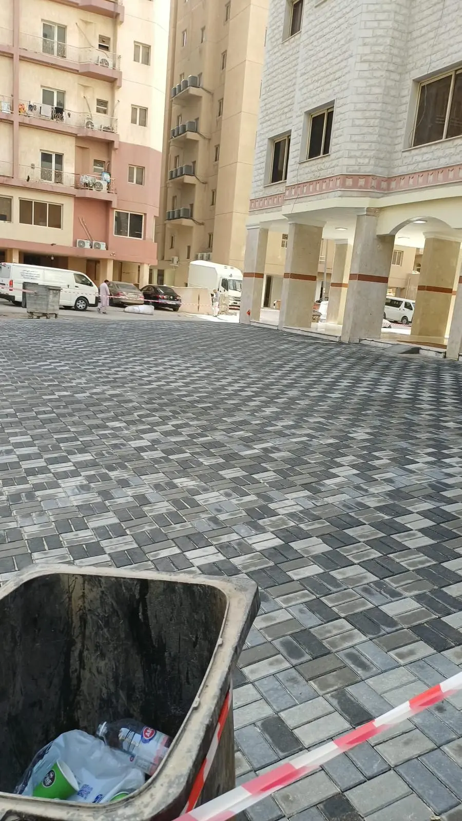 للبيع عمارة في الفروانية