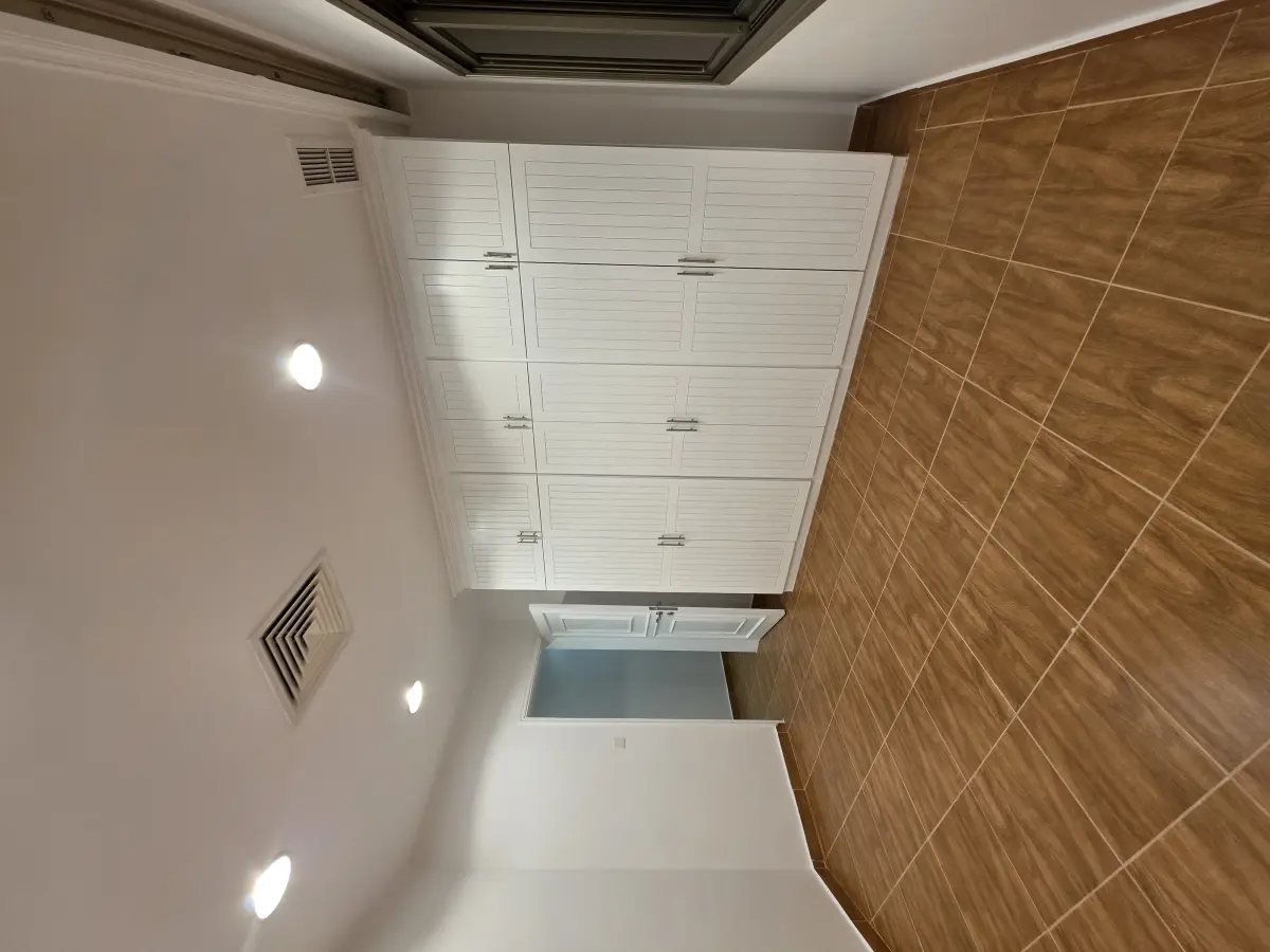 Rent House in Jabriya
