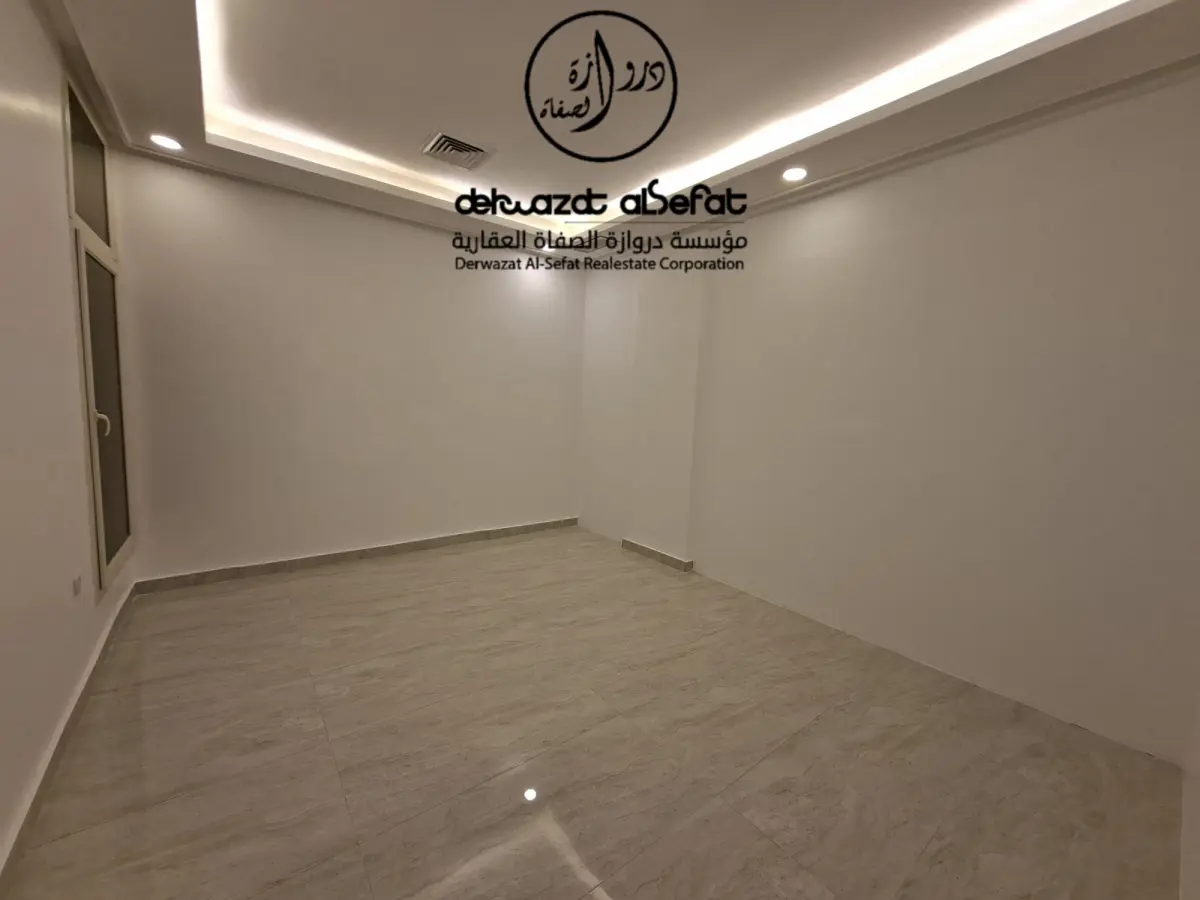 للإيجار دور في مشرف