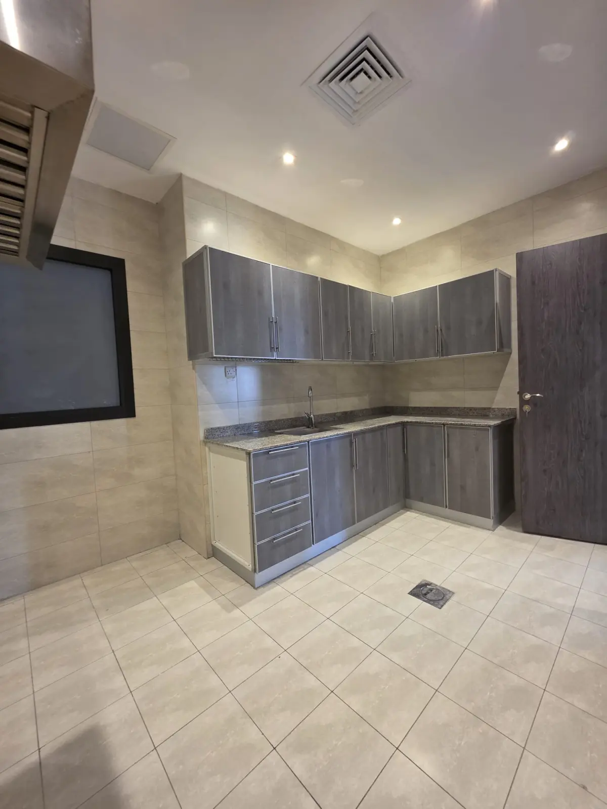 Rent Apartment in Rumaithiya