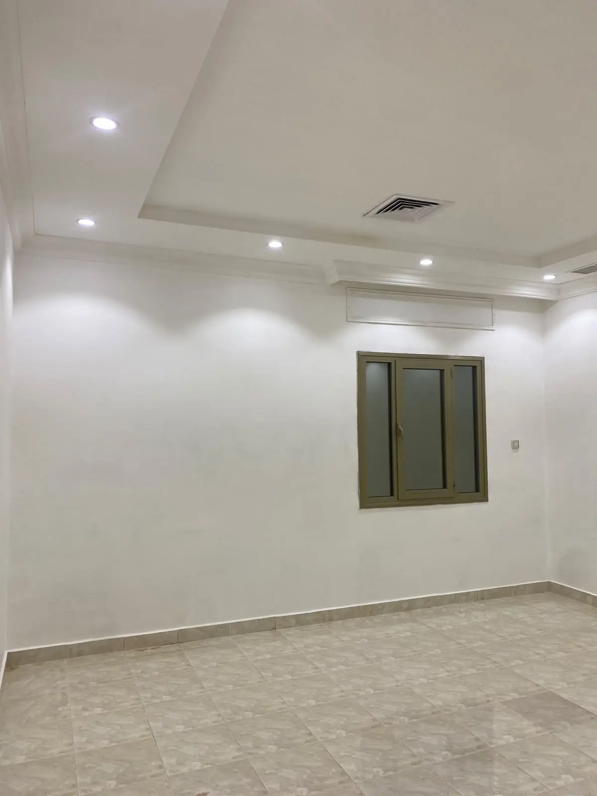 للإيجار شقة في صباح الاحمد السكنية