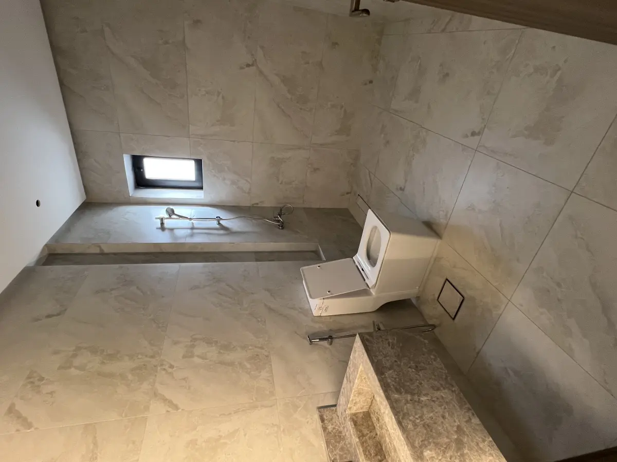 Rent Apartment in Surra