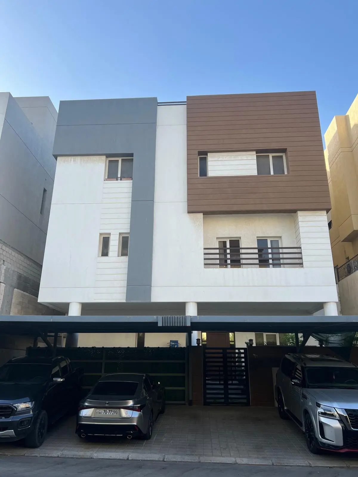للبيع بيت في ابو فطيرة